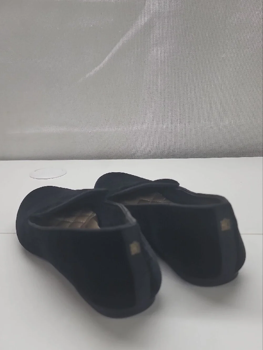 Birdies The Starling Black Velvet Slip-On Loafers Size 6.5